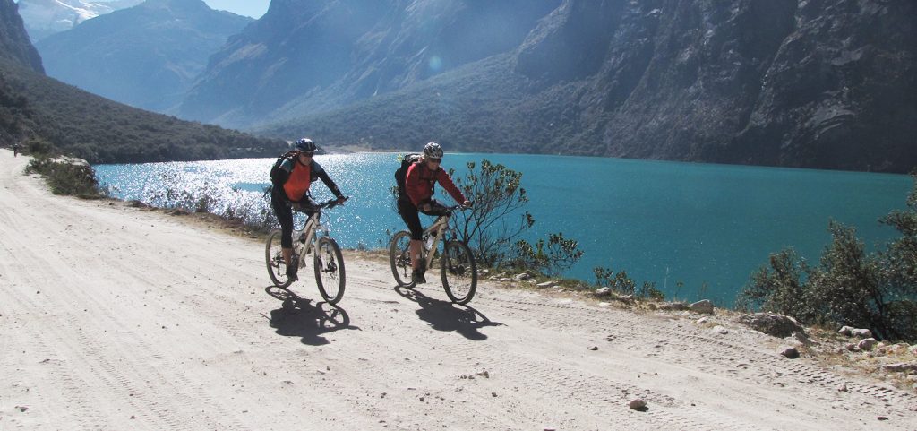 Extreme Umrundung mit dem Mountainbike Cordillera Huayhuash Yerupaja